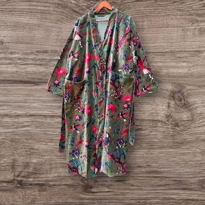 Handmade Indian Cotton Velvet Kimono Robe: Floral Print Nightwear