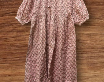 Vestido de gasa de algodón floral: minivestido midi de verano con estampado a mano.
