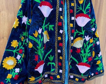 ベルベットのスザニ刺繍ジャケット、インド綿キルティングコート