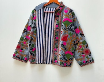 ハンドメイドのスザニ刺繍ベルベットジャケット：ボヘミアン着物コート