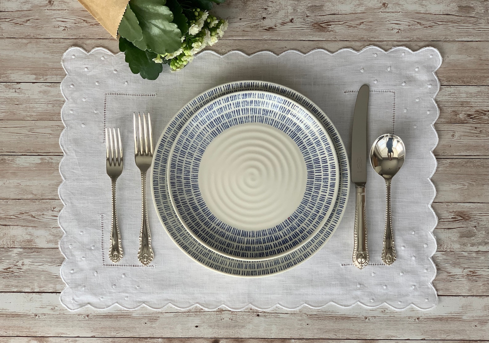 100% Linen PLACEMATS Scalloped Edge Hemstitch Dinner Table Cloth set of 4