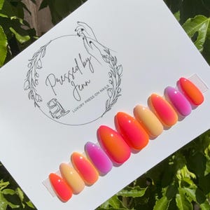 Summer Aura Press On Nails