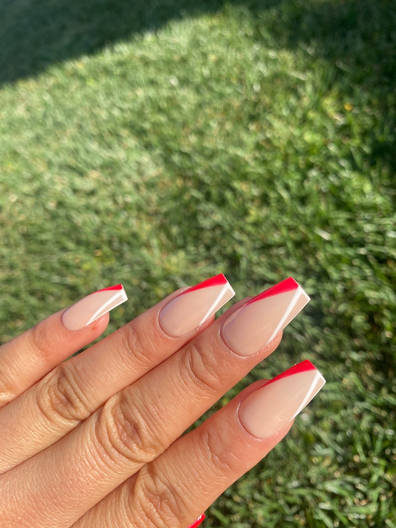 Red and White V-Tip Press On Nails image 3