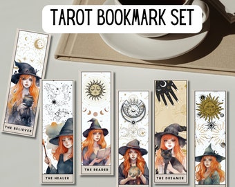 Könnte beinhalten: Satz von sechs Tarot-Lesezeichen mit Illustrationen von Hexen mit verschiedenen Tarotkarten-Titeln: Die Gläubige, Die Heilerin, Die Leserin, Die Furchtlose, Die Träumerin und Die Mutige.
