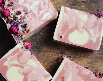 Lavender & Vanilla with Rose Clay Soap Bar, Artisan Soap, Vegan with Zero Waste Packaging.