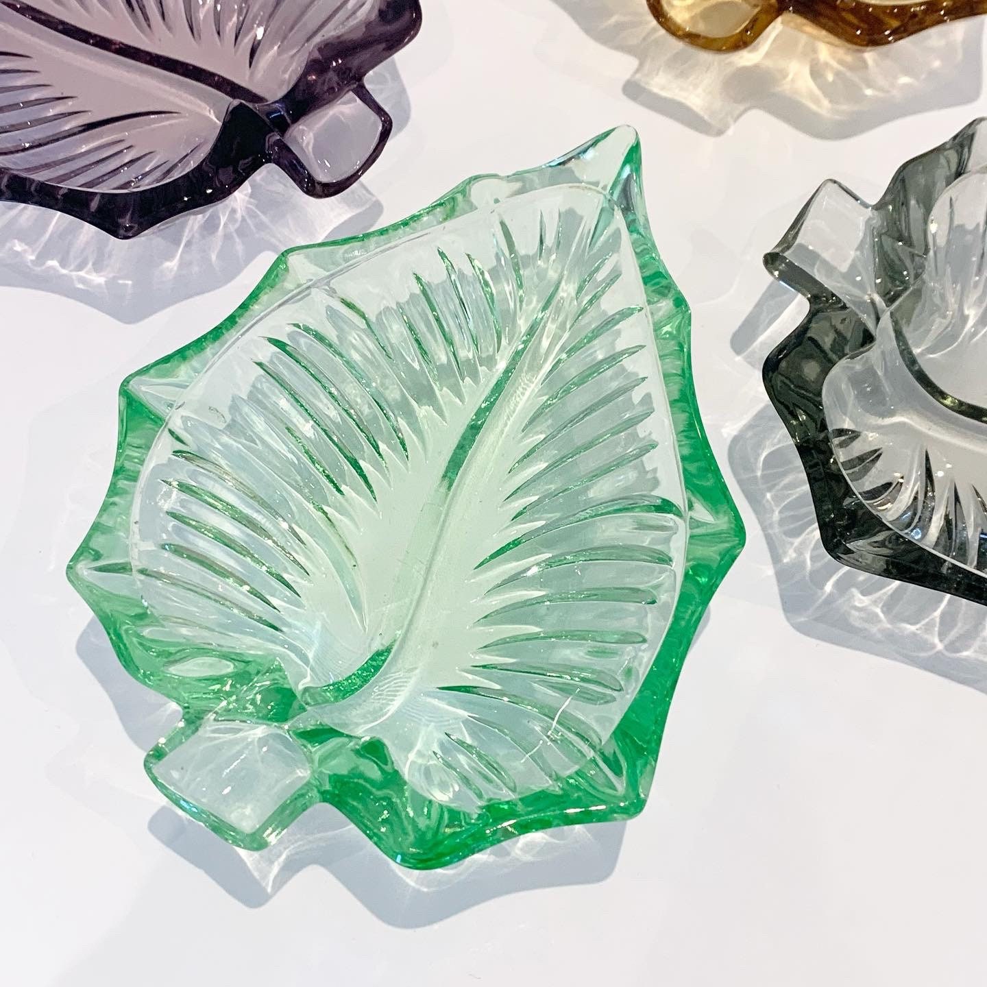 Mid Century Vintage Colored Glass Leaf Trinket Plate Platos | Etsy