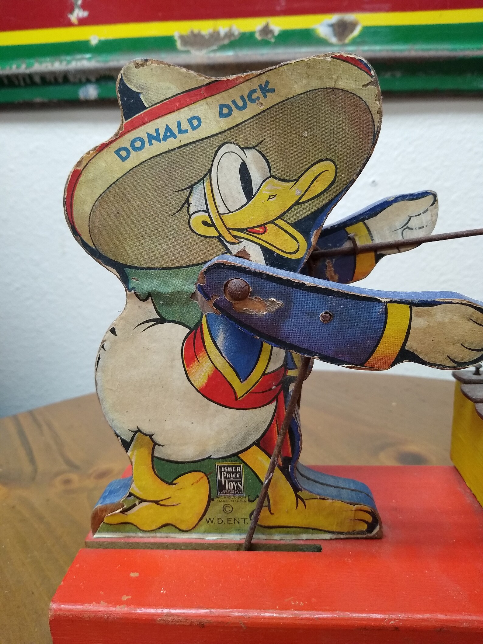 donald duck pull toy