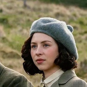 Tam beret felted wool hand knit *Outlander* Blood of my Blood Julia’s hat