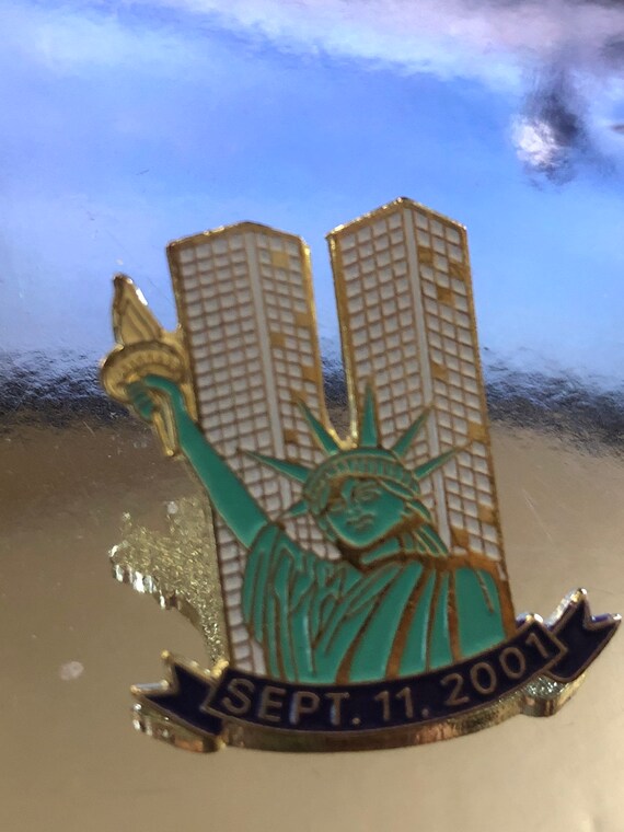 September 11, 2001 pin - image 4