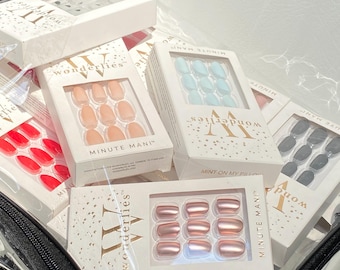 Überraschungs-Set mit künstlichen Fingernägeln zum Aufkleben: 5 Sets, Formwünsche möglich