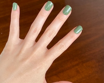 Forest Green, Square Fall Press On Nails | Reusable Nails | False Nails | Glue On Nails | Stick On Nails | Winter Nails | Artificial Nails