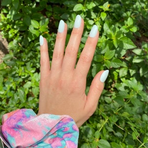 Spring Mint Press On Nails | Mint Green Oval Nails | Reusable False Glue On Nails | Birthday Gift for her | Press On Nails Short