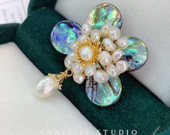 Shell Pearl Brooch-Gold Pearl Brooch- Statement Brooch- Handmade Brooch