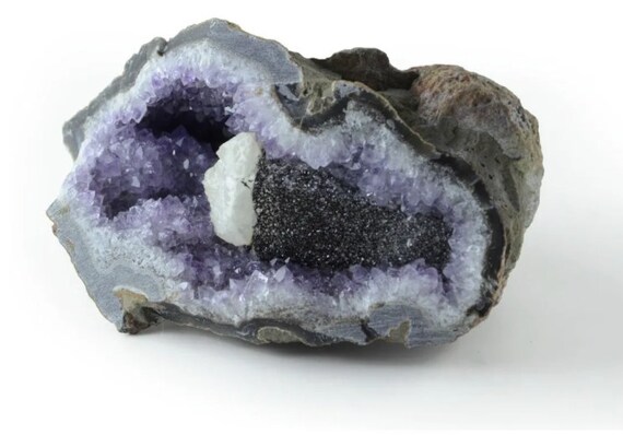 アメジストジオード標本 - 濃い紫色の結晶 - 見つけるのが難しい