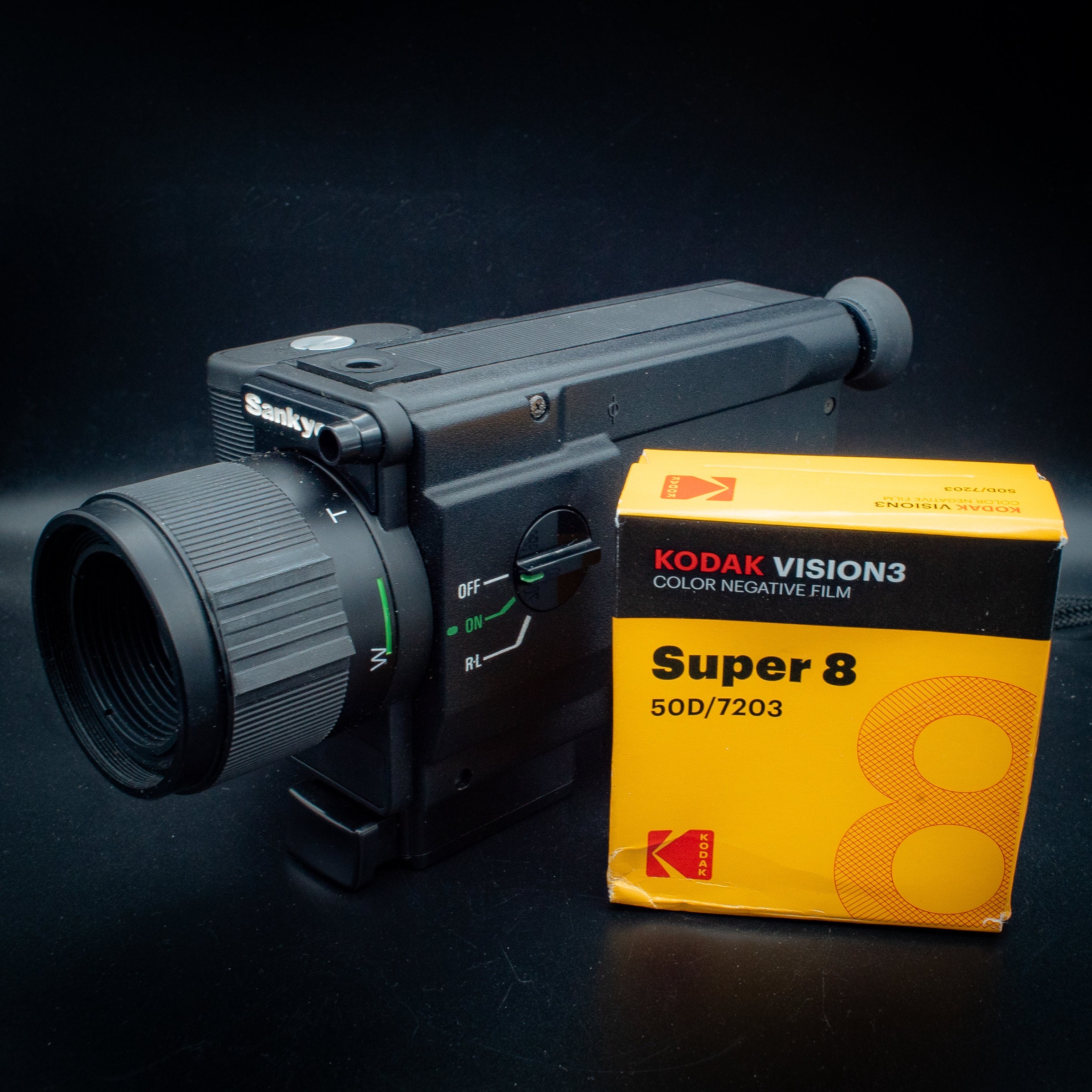 ビデオカメラ Sankyo EM-20XL Sankyo EM-20XL Super 8 Camera - CameraCrate.com - Super 8