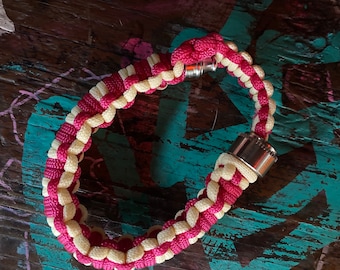 Paracord Survival Pipe Bracelet