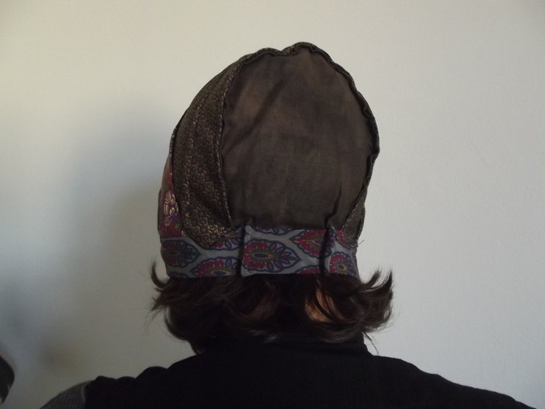Handmade hat with pure silk ties