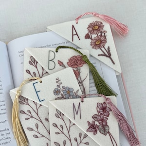 Bookmark | Birth Flower Bookmark | Mother's Day Gift | Grandma Gift | Gift For Her | Book Lover Gift | Gifts | Birthday Gift | Teen Gifts