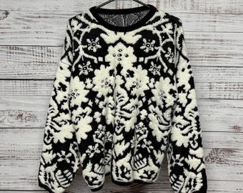 Vintage Kitty Hawk by Vivian Wang Black and White Floral Sweater M-L