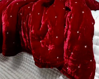 Red silk velvet throw, Luxury silk velvet blanket, Natural Silk Velvet Quilted Blanket, Quilted Bedspread, Hand-stitched Throw, Bed runner