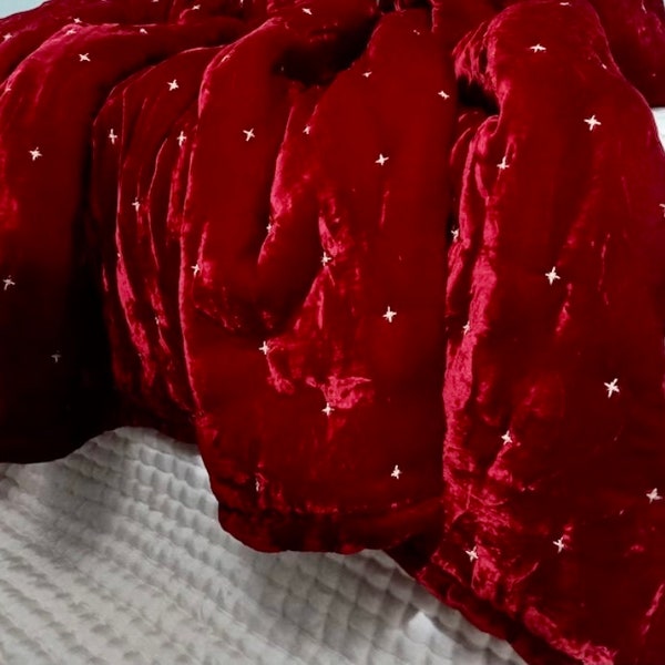 Red silk velvet throw, Luxury silk velvet blanket, Natural Silk Velvet Quilted Blanket, Quilted Bedspread, Hand-stitched Throw, Bed runner