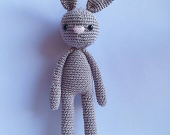 Lapin en crochet décoratif