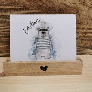 Kartenhalter | Postkartenhalter | personalisierte Karte mit Bär | Kartenständer aus Holz | Holzaufsteller | Deko fürs Kinderzimmer