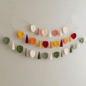 Macrame Leaf Garland, Jungle Nursery Decor, Boho Decoration, Custom Garland, Fiber Wall Art, Macrame Leaf, New Home Gift L38