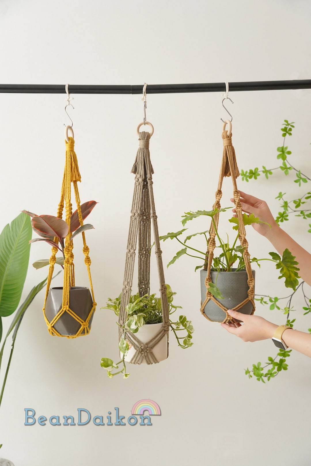 Tassel Free Plant Hanger, No Tassel Macrame Plant Holder, No Tail Plant Hanger, Simple Hanging Planter, Boho Home Gift, Plant Mom Gift H70