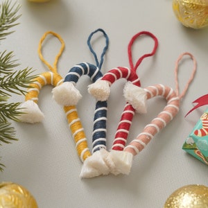 Macrame Candy Cane Set, Christmas Ornament, Macrame Ornament, Ornament Set, Christmas Candy Cane, Best Friend Gift, Unique Ornament X38