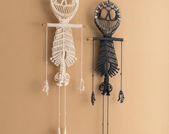 Skeleton Wall Hanging, Halloween Party Decor, Dark Academia Gift, Witchy Goth, Spooky Halloween, Macrame Handmade, Skeleton Halloween W94