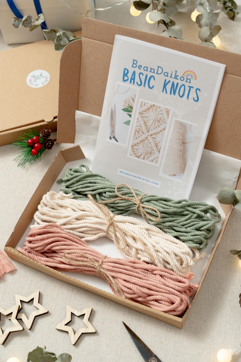 KIT Christmas Tree Macrame, DIY Craft Kit, Boho Christmas Decor, Craft Kit for Adults, Macrame Kit, DIY Christmas Gifts, Holiday Gifts K19 image 6