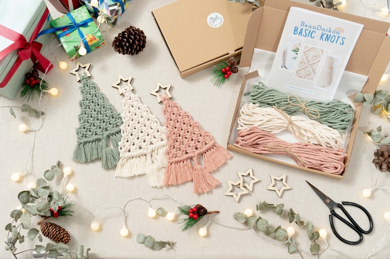 KIT Christmas Tree Macrame, DIY Craft Kit, Boho Christmas Decor, Craft Kit for Adults, Macrame Kit, DIY Christmas Gifts, Holiday Gifts K19 image 1