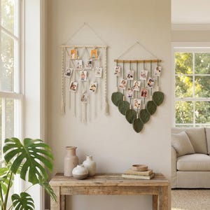 Suporte para fotos em macramê, expositor de fotos em estilo boho, decoração de parede para dormitório com colagem, expositor de fotos Instax, presentes de Natal, inclui prendedores de madeira H02 imagem 14