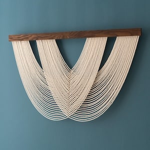 Macrame Wall Hanging, Home Decor Wall Art, New House Gift, Yarn Tapestry, Minimalist Artwork, Farmhouse Decoration, Modern Macrame W99