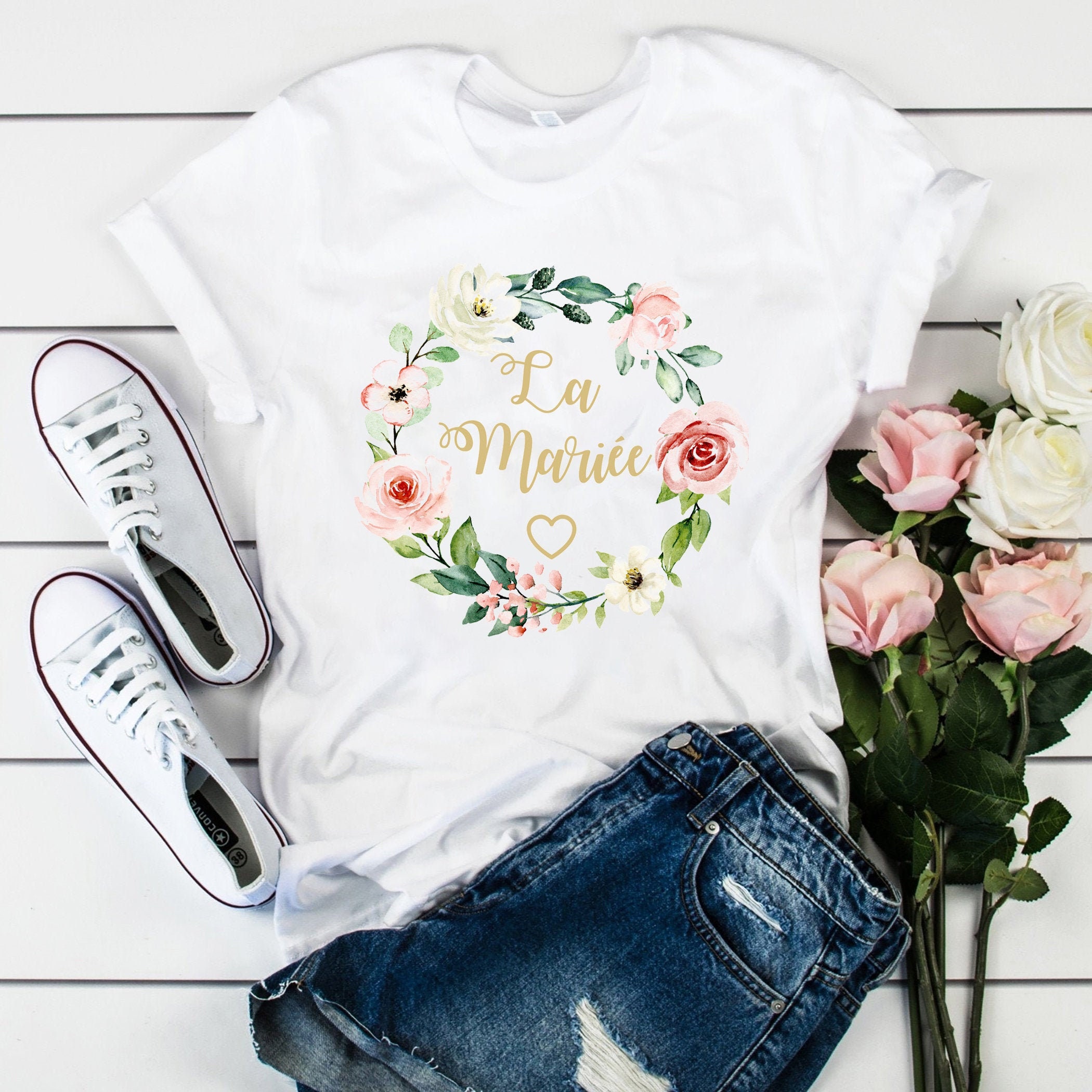White Custom T-Shirt for Woman The Bride - evjf bachelorette party - …