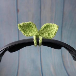 Accessorio per cuffie all'uncinetto Sprout: decorazione per cuffie fatta a mano