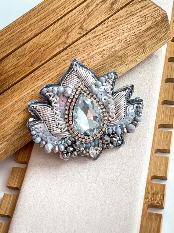 Elegant Silver Floral Brooch Handmade Sterling Silver Floral Brooch Pin: Elegant Modern  main image 3