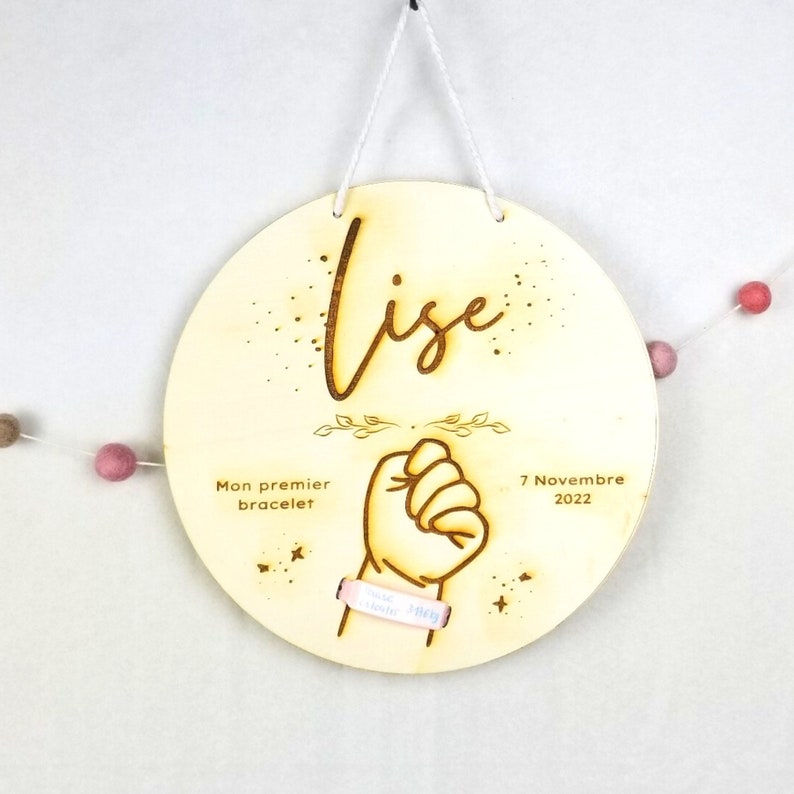 Wooden plate for birth bracelet to hang image 1