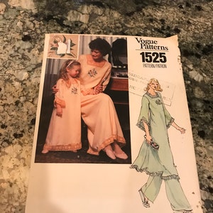 Vintage Vogue Pattern 1525; New and Uncut; Size 14