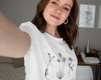 Camiseta para mamás de niñas • Conjuntos a juego para madre e hija • Regalo para nacimiento, Día de la Madre • Flores silvestres de algodón orgánico