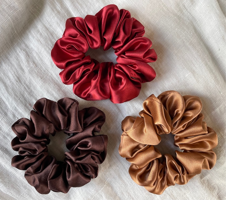 Mulberry silk scrunchies 19 momme. Beautiful gift for her image 10