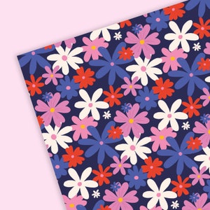 Daisy Flowers Luxury Gift Wrap Sheets | Daisies Bold Recyclable Wrapping Paper | Eco-Friendly Gift Wrap | Birthday Wrapping For Her