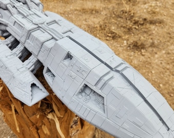 Battlestar Pegasus 2004 Screen Accurate Collector&#39;s Series
