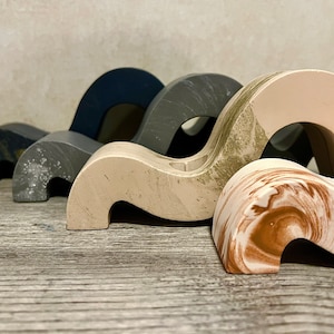 Metallic Marbled Wave Jesmonite Candle Holder: Scandi Home Decor