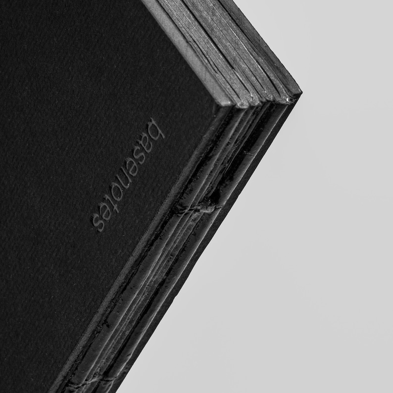 Black Paper Sketchbook: B5 Size, 120 GSM Acid-Free, Hand-Stitched image 4