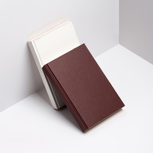 Cuaderno A5 de tapa dura con hojas planas: 256 páginas sin ácido