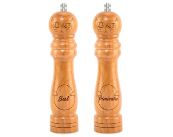 Cat Lover- Salt & Pepper Mill CAT DESIGN 100% Wood Grinder salt and pepper shakers. Perfect gift for couples. In any Lenguage