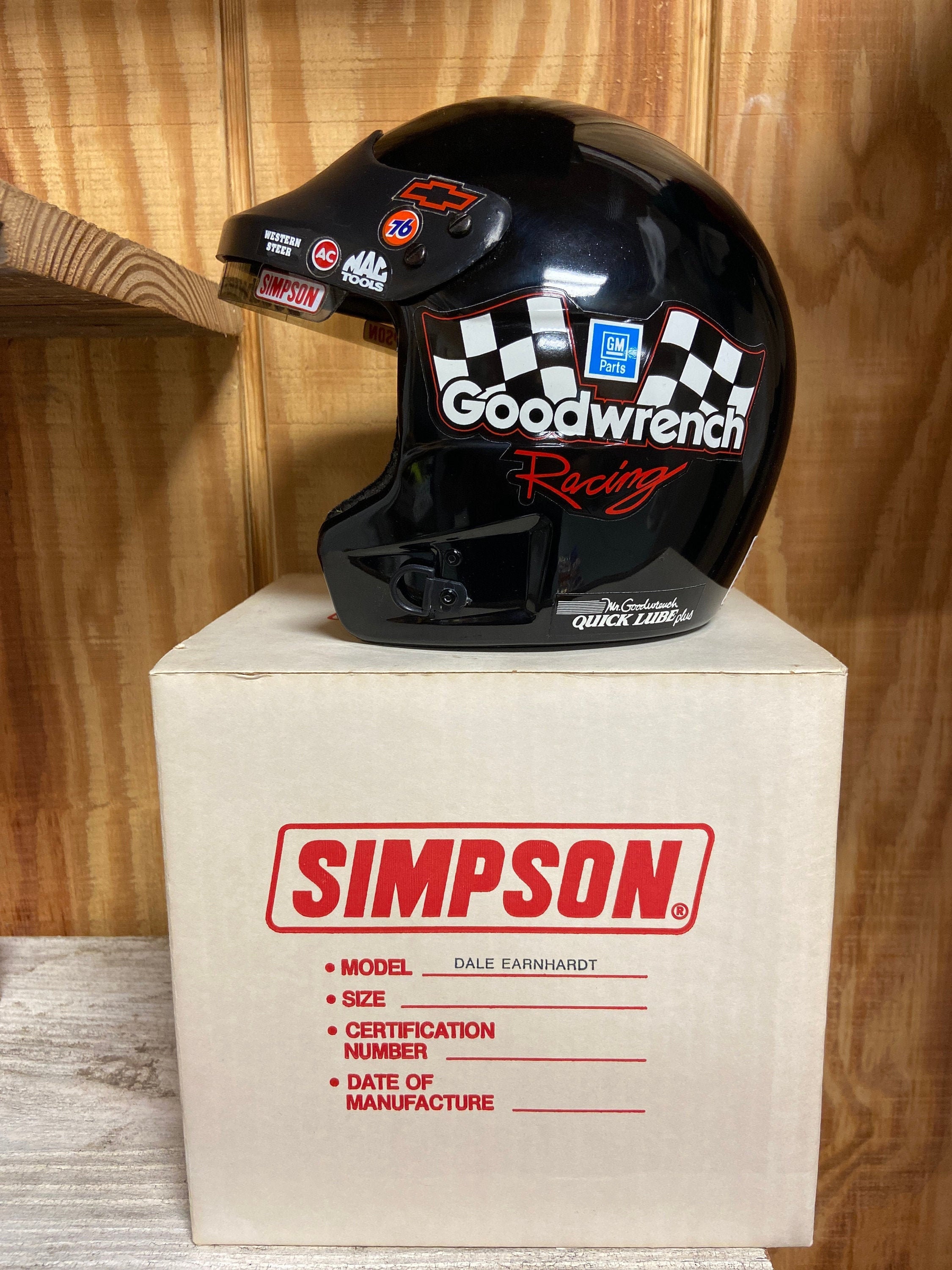 1998 biker helmet Terry Nish Signed Bonneville Land Speed Record Worn adjustable and washable SpaSoft interior for easy cleaning and custom fitting Racing Helmet Dale Sr Helmet