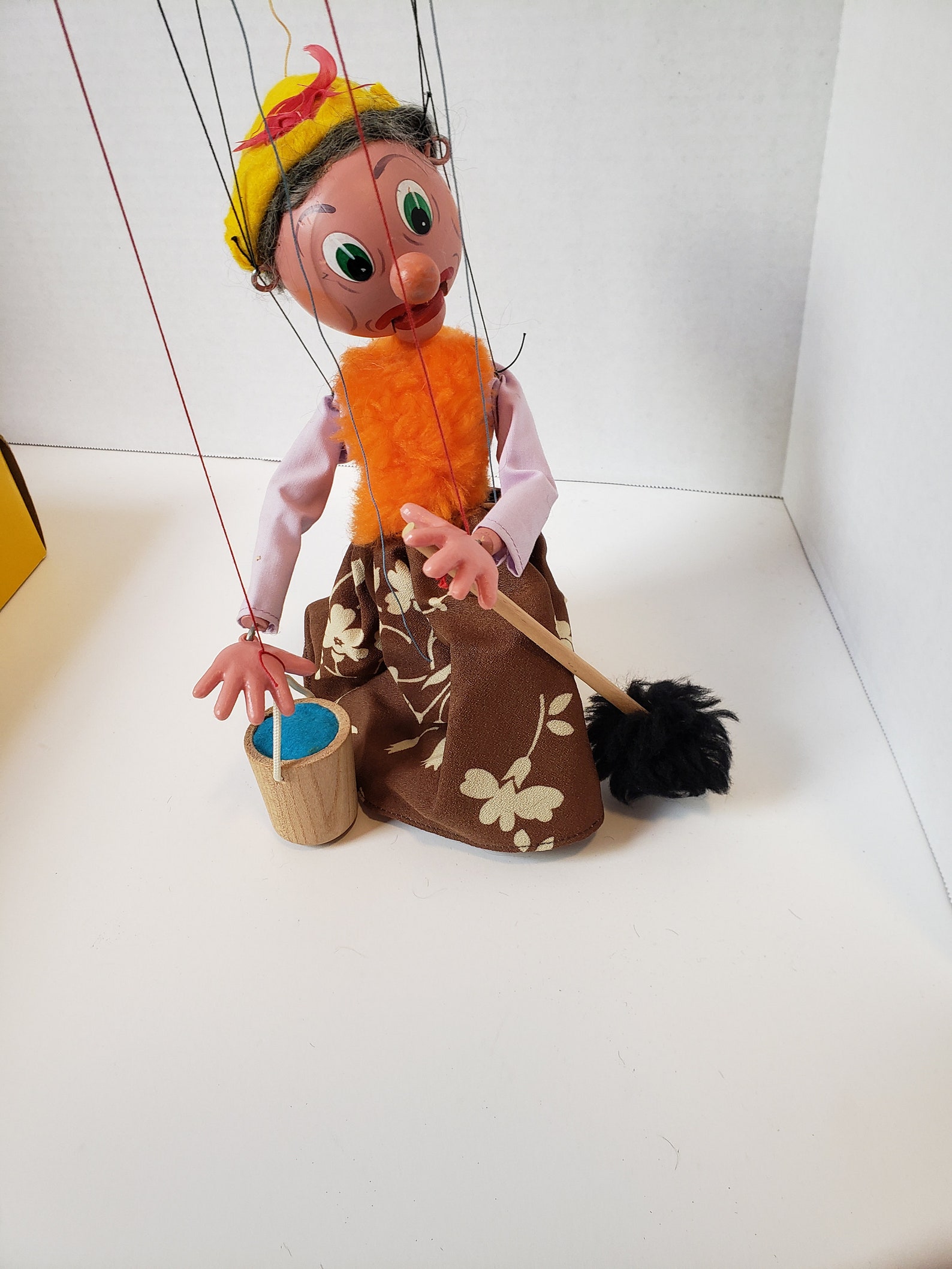 Vintage Pelham Puppets SM7 OLD LADY with bucket Etsy.de